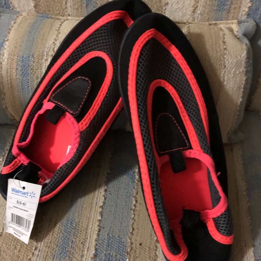 Mesh Water Shoes Small